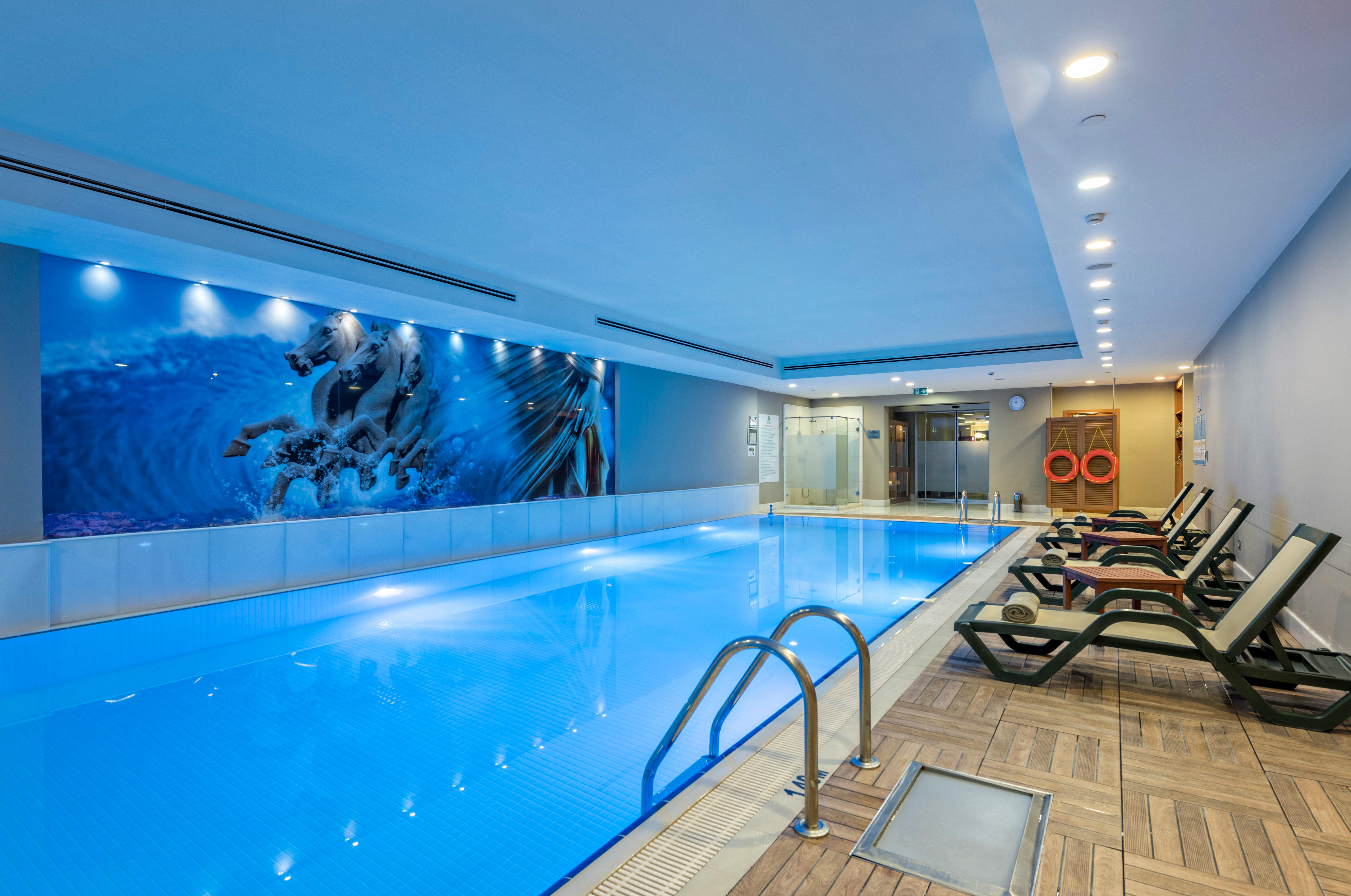 Holiday Inn Sisli By Ihg Isztambul Kültér fotó