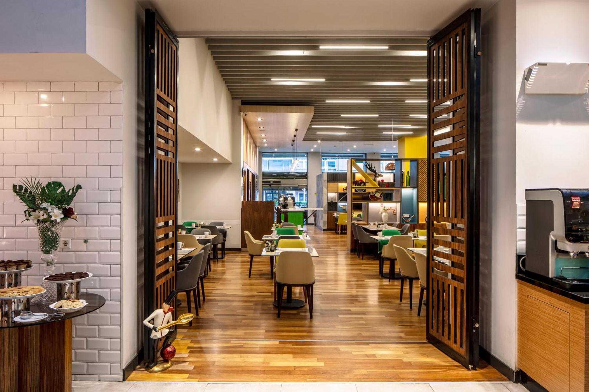 Holiday Inn Sisli By Ihg Isztambul Kültér fotó